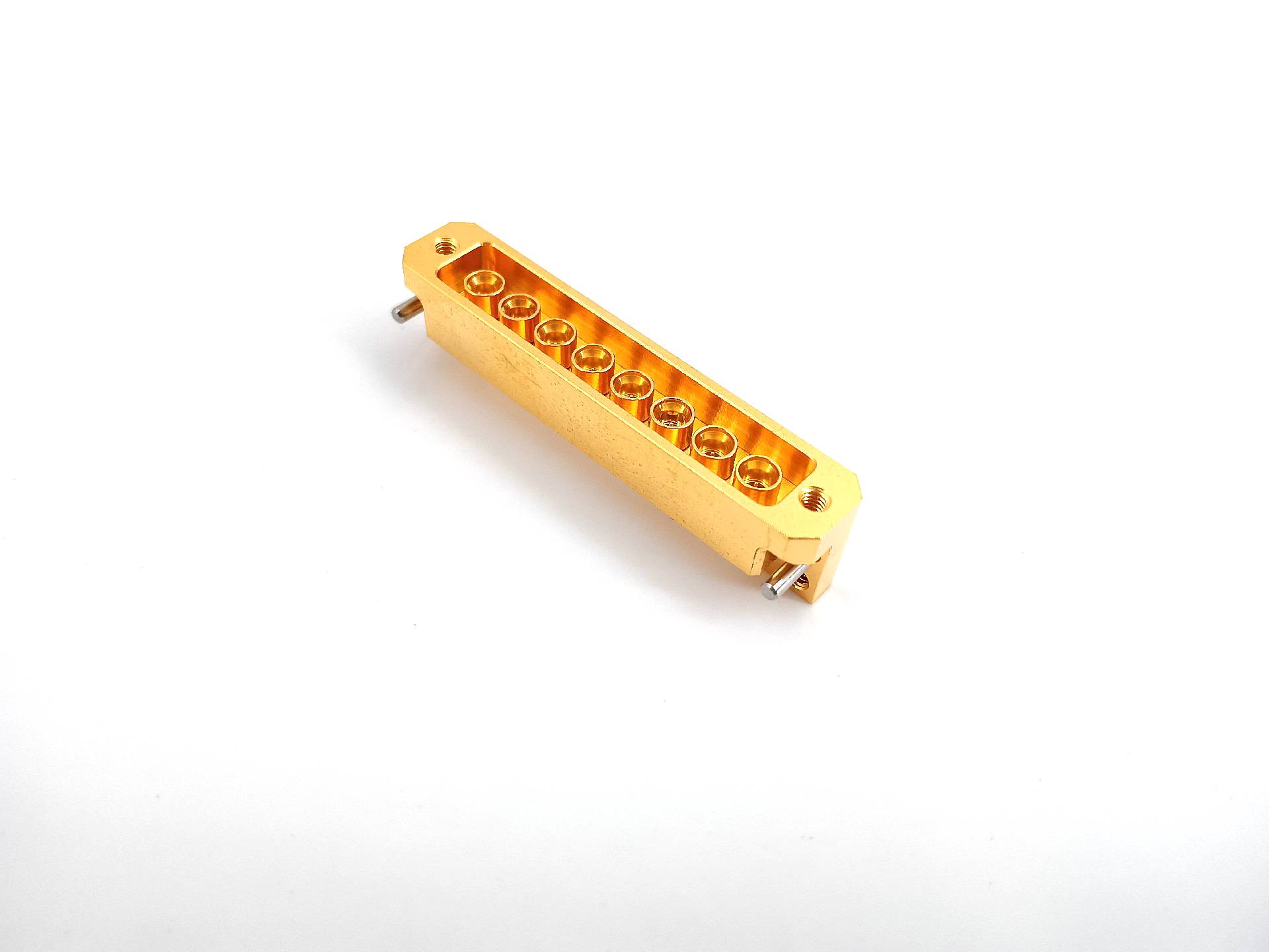 SMA母头，直，PCB 板焊接式