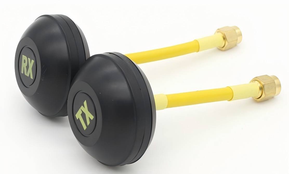 SMA母头，直，PCB 板焊接式